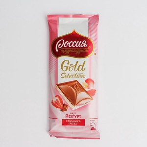 Шоколад молочный РОССИЯ - ЩЕДРАЯ ДУША с йогуртовой начинкой с клубникой и розой, 82 г