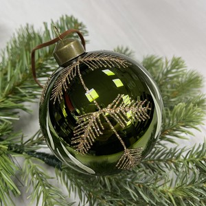 Шар ChristmasDeLux с веткой зеленый, 8см Китай