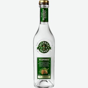Водка Зеленая марка Кедровая особая 40% 0.25л