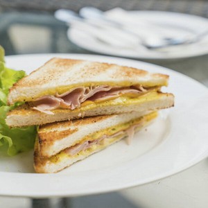 Сэндвич с ветчиной и сыром Продмастер 150 г