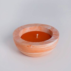 Свеча ароматическая в бетоне  Полусфера  Апельсин и корица