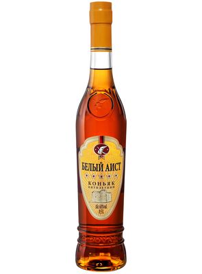Коньяк Белый Аист 5лет 0,5л